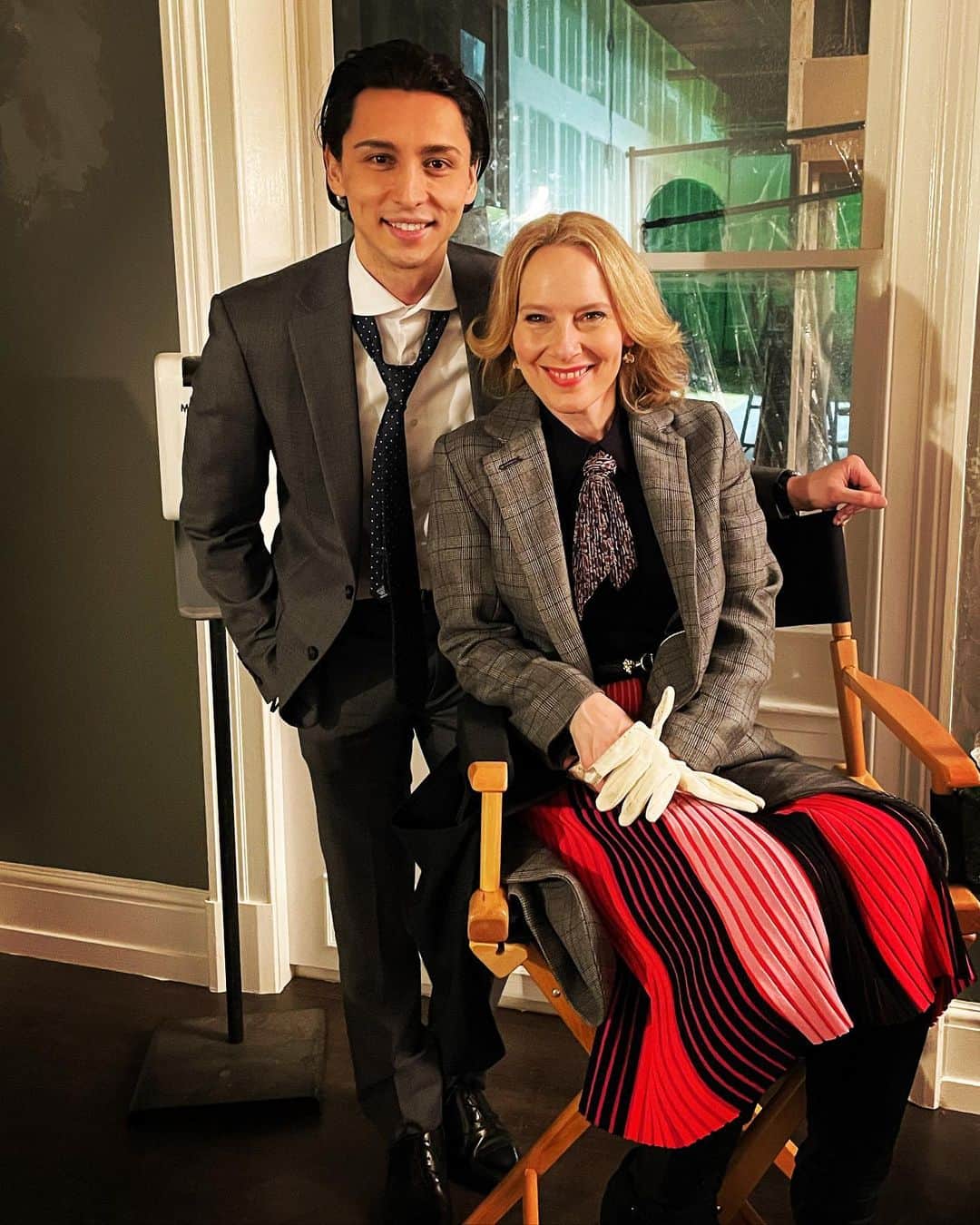 ジュリアン・スィーヒのインスタグラム：「17 Emmy nominations for our show @onlymurdershulu, including Outstanding Comedy Series. Proud to be the OG murder VIC (and the safe-word for kinky couples) #TimKono #OMITB #Emmys」