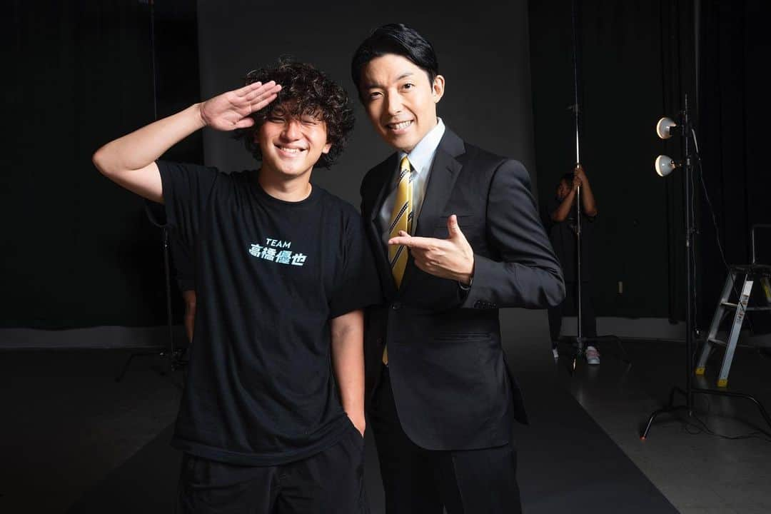 高橋優也のインスタグラム：「中田さん、大好きです✌️  PS  日々SNSで偉そうなことを言ってますが、殆ど中田さんのyoutube大学で仕入れた情報です。  #中田敦彦 #中田敦彦のyoutube大学  #winwinwin」