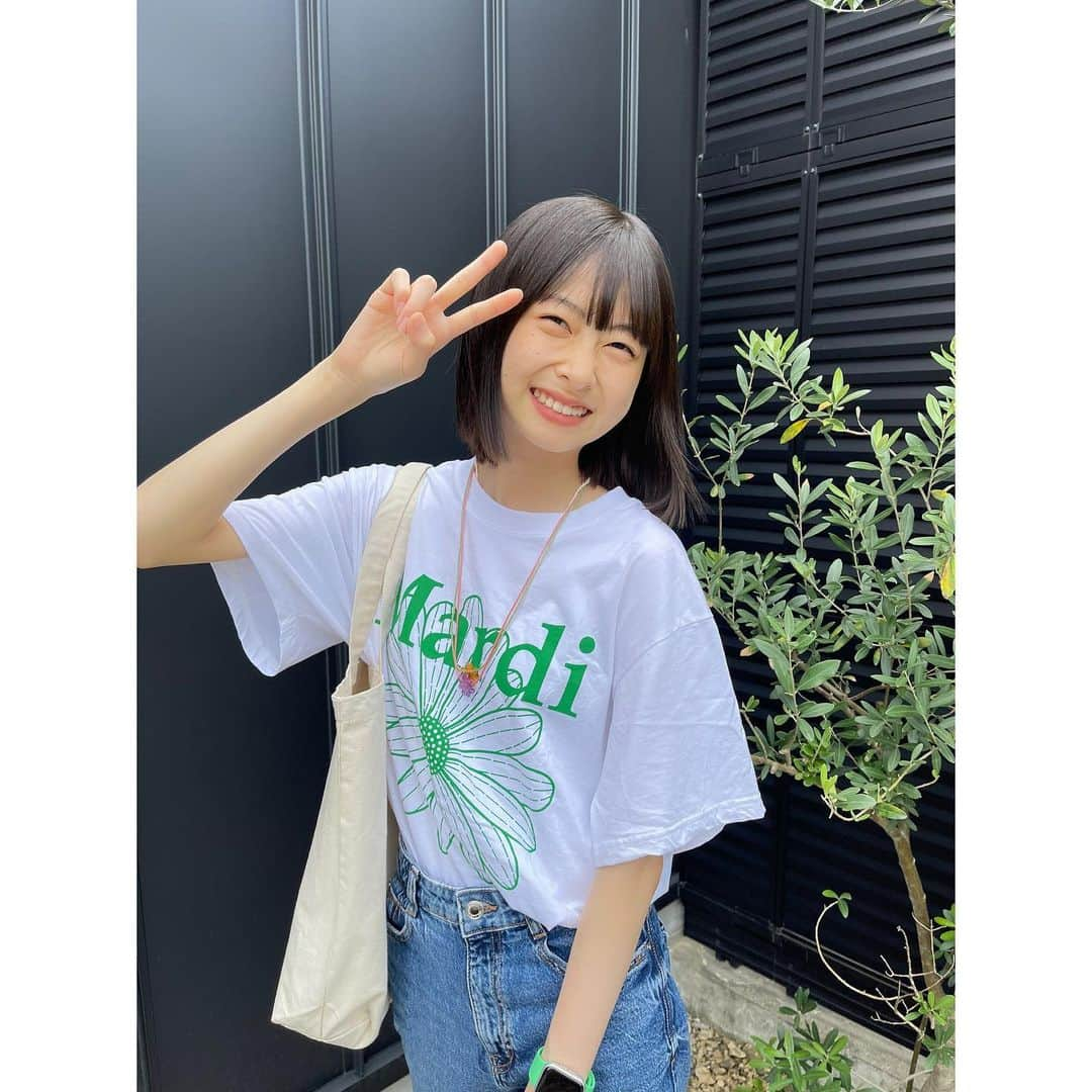 松岡はなのインスタグラム：「最近は緑色に惹かれますね〜💚」