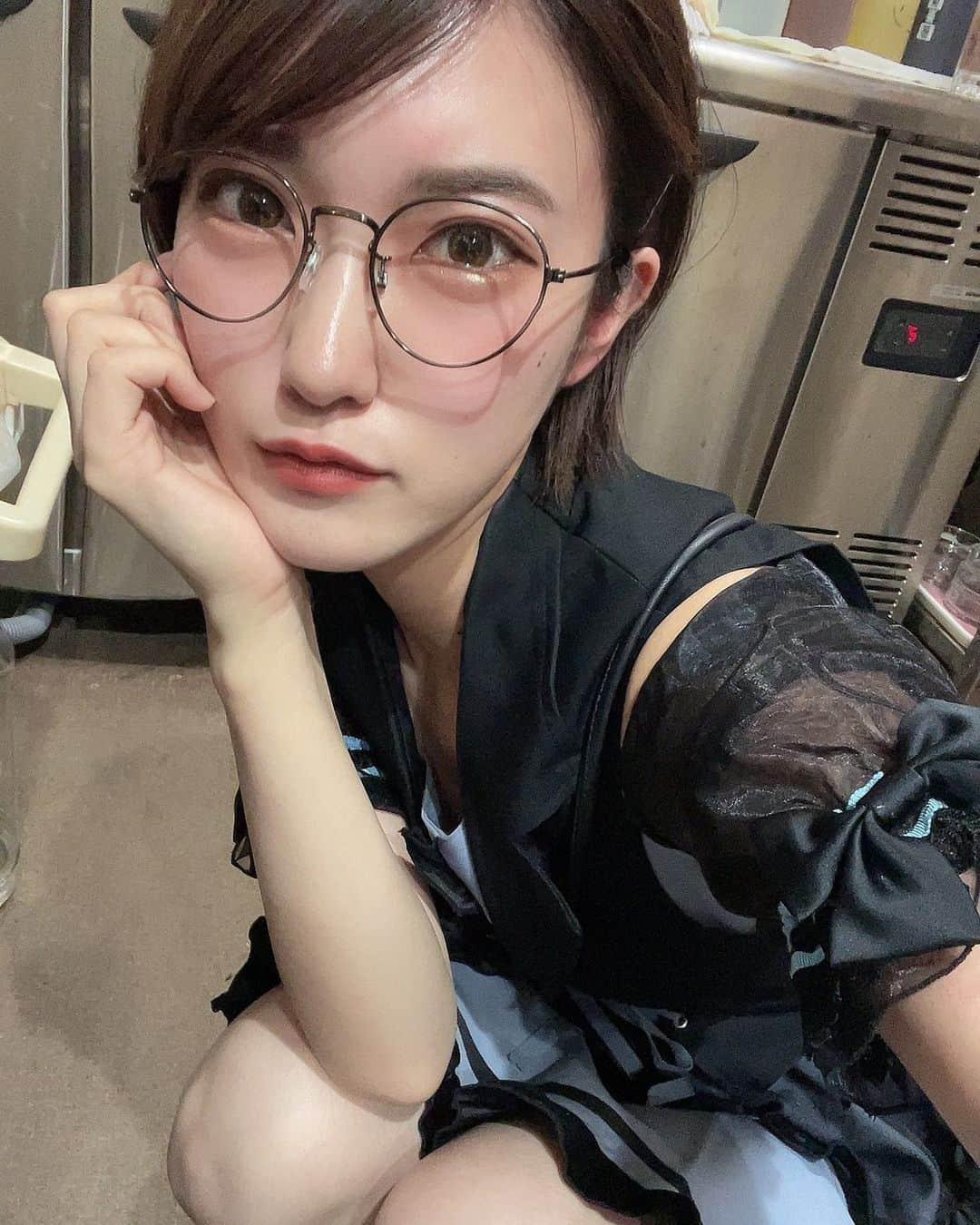 東条蒼さんのインスタグラム写真 - (東条蒼Instagram)「＊  ほろ酔いがいーね。  なんか、うん、  お酒ちょっとならたのしいかも。。❤️  今日もありがとー！  #コンカフェ  #コンカフェ嬢  #ちびでび #大山  #撮影会 #メガネ女子 #あおたん #蒼　#サムギョプサルと蒼い黒　#ポトレ #ポートレート #撮影モデル #コスプレ #followｍe #following #japan #girl #photooftheday #tagsforlikes #instalike  #台湾 #香港 #粉我 #拍照 #照片 #人像攝影」7月14日 1時16分 - aoshiro_516