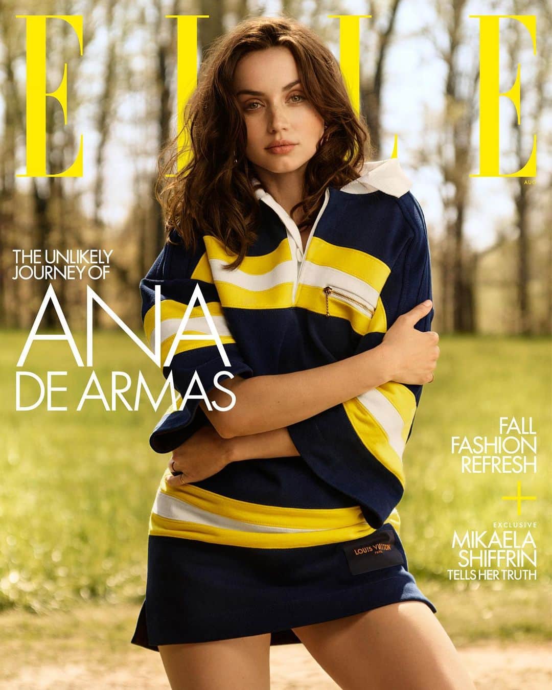 アナ・デ・アルマスのインスタグラム：「💛 I feel honored @elleusa 💛  I’m so excited to share this cover story. Thanks for making this happen with such a wonderful team. ✨ @ninagarcia @christian_macdonald_studio  @alexwhiteedits @marisameltzer  @hairbyorlandopita @orlandopitaplay  @melaniemakeup @forwardartists  @toddsets @mhs_artists @1972.agency @calliehouseholderproductions」