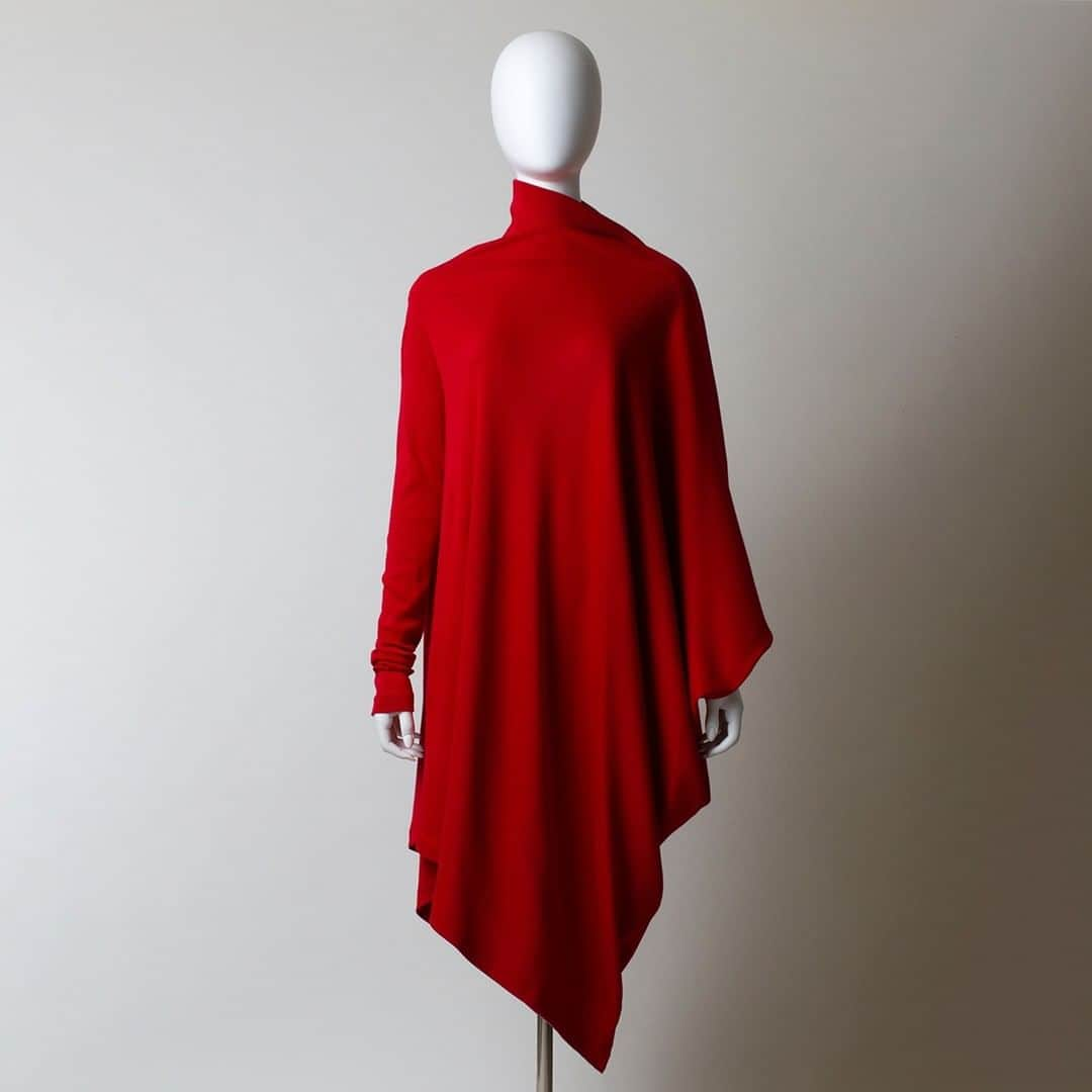 コンプレックスジオメトリーズさんのインスタグラム写真 - (コンプレックスジオメトリーズInstagram)「LUMB TUNIC | in red」7月14日 4時15分 - complexgeometries