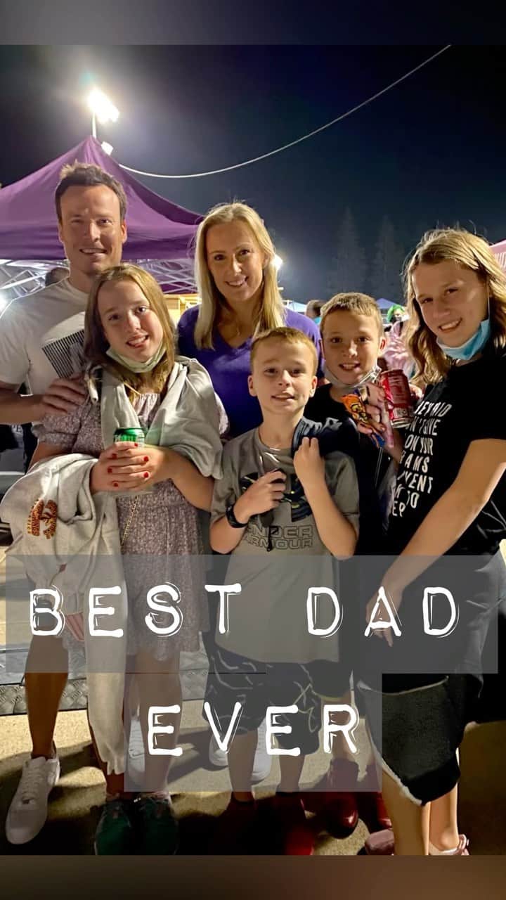 マリヤ・コロレバのインスタグラム：「Happy Father’s Day to the best dad ever @alexlloyd19 from the Lloyd clan 🥰   We love you so much!   #fathersday #alexlloyd」