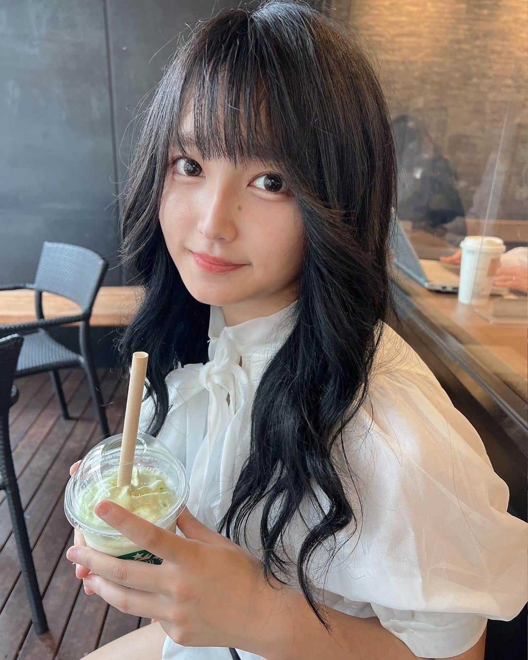 佐藤なつきのインスタグラム：「新作めろん  #セルフィー」