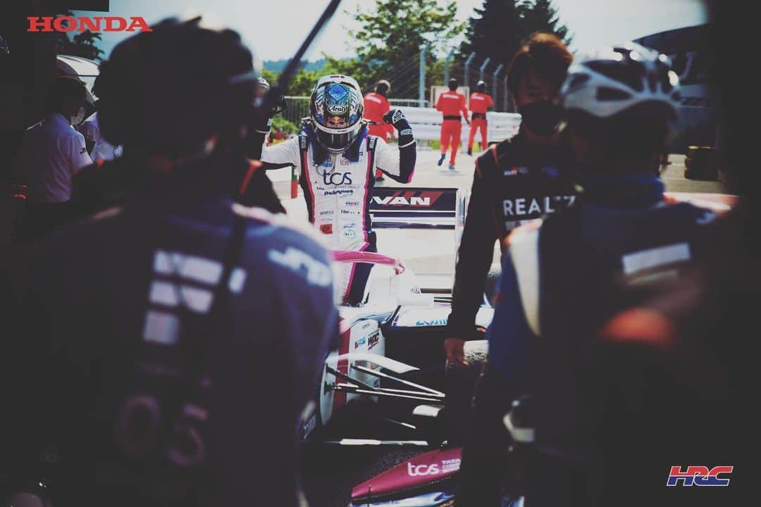 大湯都史樹さんのインスタグラム写真 - (大湯都史樹Instagram)「SUPER FORMULA Rd.5  🎖Yeahhhhhhh⚡️⚡️  #sformula」6月20日 18時46分 - toshiki_oyu