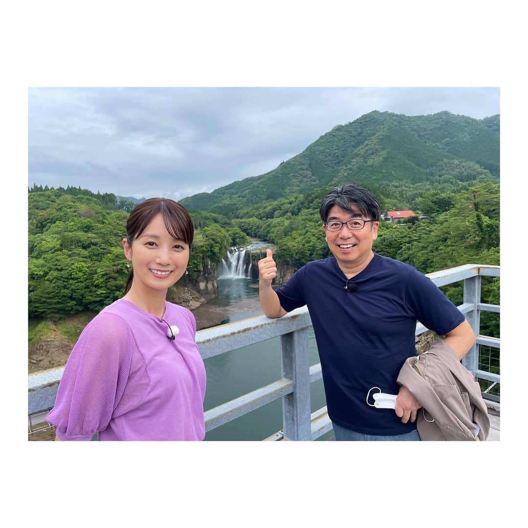 小野彩香さんのインスタグラム写真 - (小野彩香Instagram)「週末は、宮崎で旅ロケでした😄  宮崎県内の山の魅力満載✨気になるスポットを巡ってきました🚍しかも、宮崎のレジェンド#高橋巨典 さんとご一緒に！ありがたき幸せでした😳  いつか、宮崎に貢献できるようなお仕事ができたらいいなと思っていたので、目標が１つ叶い感無量です✨✨  宮崎出身と言いつつ、知らないことがたくさんあり、また宮崎を好きになりました⛰  TNC 7/9(土)17時〜 「ももち浜ストアpresents宮崎エール旅　第2弾」  ぜひ皆さんにも、宮崎の魅力を知っていただけたらと思います😊  放送は少し先ですが、またオフショットの写真など投稿していきます💕  #宮崎 #小林市 #えびの市  #須木村  #TNC #福岡」6月20日 19時23分 - onoayaka_official