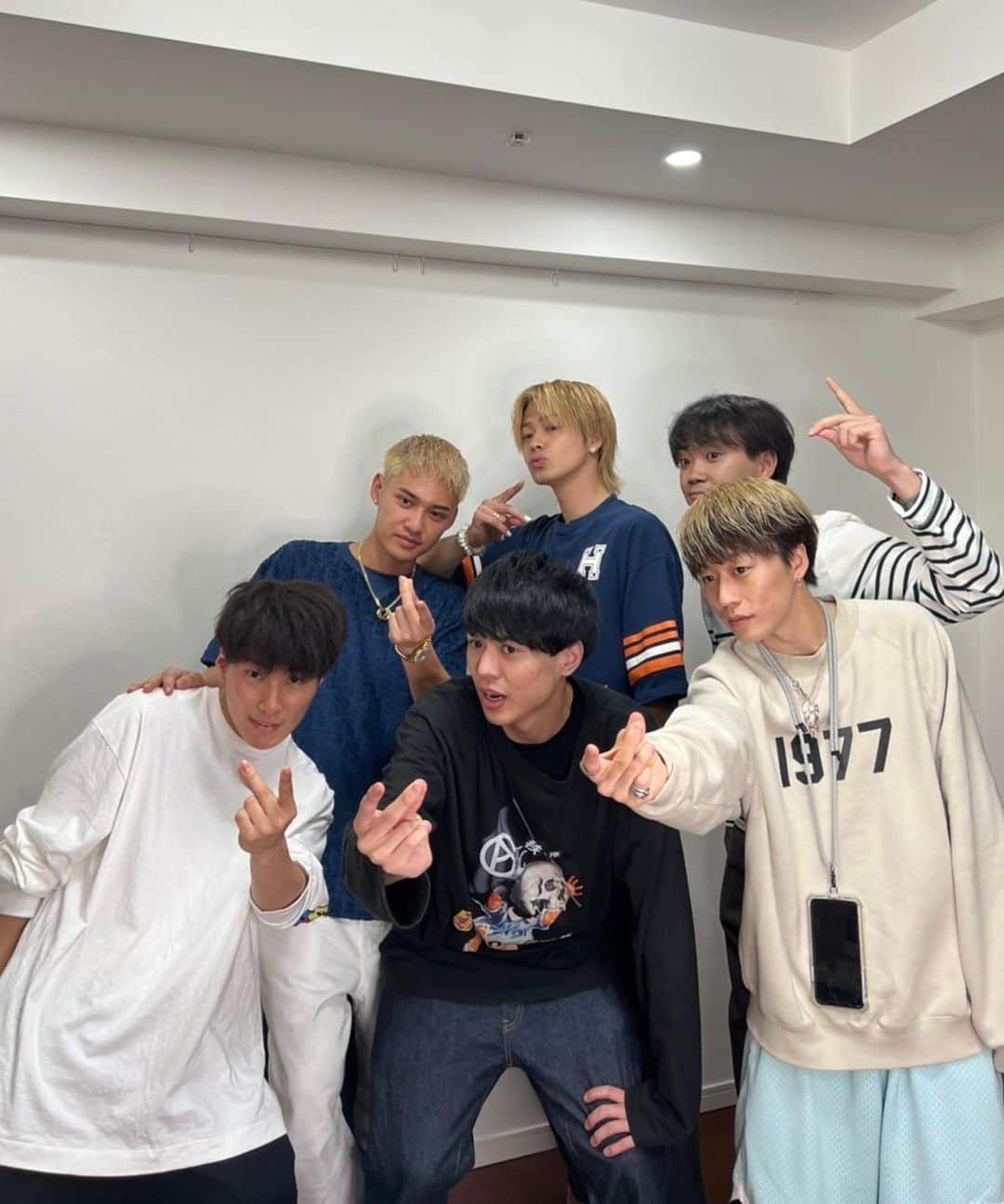 桐崎栄二さんのインスタグラム写真 - (桐崎栄二Instagram)「丸2年ぶりの東京での相互コラボはコムドットでした！やまとが直電してきて動画撮ることが決まりました。たまには人間活動しないとな  #コムドット  #桐崎栄二」6月20日 20時32分 - kirizaki_1417