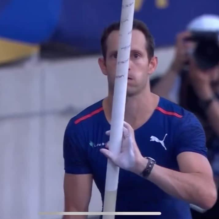 ルノー・ラビレニのインスタグラム：「Toujours la même envie 🤩après 165 concours à plus de 5m80 depuis décembre 2008… et c’est pas fini 💪🏼 #polevault」