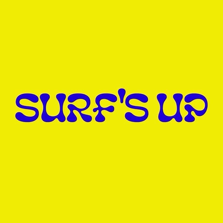 motherdenimのインスタグラム：「Our second capsule with surf devotee @CarolynMurphy drops today. 🏄‍♀️  Surf's Up is a limited-edition upcycled capsule that pays homage to 70s surf culture and uses upcycled materials to reimagine beach essentials. 🌴  Through this collaboration, a donation of $50,000 will go to the @SaveTheWavesCoalition to further support the protection of 1,000 surf ecosystems worldwide by 2030. 🌊   Save The Waves Coalition focuses on places around the world where iconic surfing waves overlap with biodiversity hotspots that are critically important for marine conservation.」