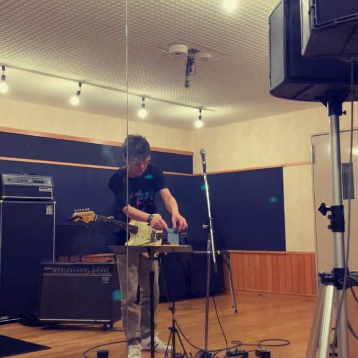 沖野俊太郎のインスタグラム：「本日は6/26 Total Feedback at 高円寺HIGH のリハーサル。 Soda Water Pool (Naked)な感じ？プラスGroup では演っていない配信曲などレアな選曲でお送りする予定です。 突然の変更申し訳ありません！何卒よろしくお願いいたします。」