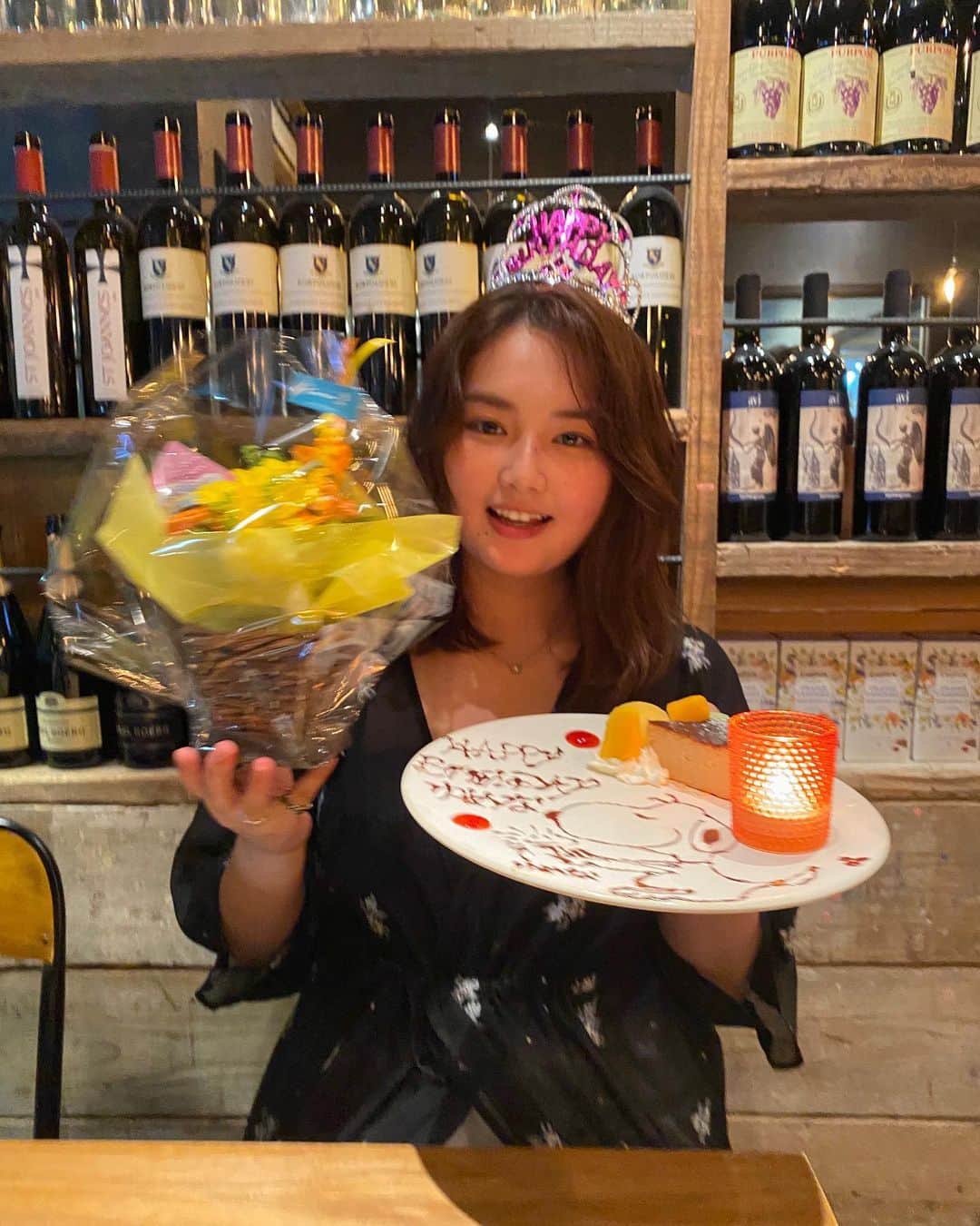 のインスタグラム：「❁¨̮  本日、6/21で22さいになりました︎︎︎︎✌︎  ファンでいてくださる皆様 お友達のみんな お世話になっている方たち 大好きな大切な人  そして、家族  皆にお祝いしてもらえて、本当に本当に幸せです*ﾟ  22さいも、 たくさん勉強して たくさん挑戦して 結果として残せるように頑張りたいと思います🔥  これからも、応援して頂けたら嬉しいです︎☺︎  おめでとうのメッセージ読んでます🥰 本当にありがとうございます😌   #22」