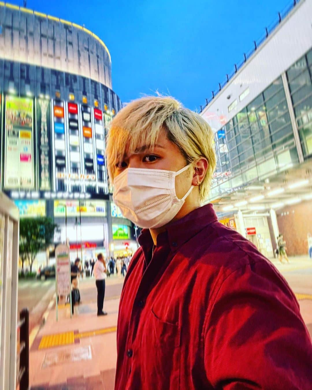 翔ちゃんさんのインスタグラム写真 - (翔ちゃんInstagram)「誕生日企画撮ったのでお楽しみに✨ #23歳まであと3日」6月21日 23時18分 - accidenters.shochan