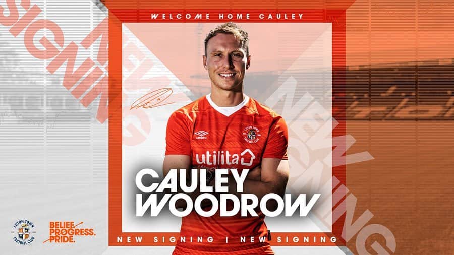コーリー・ウッドローのインスタグラム：「Absolutely delighted to be back where it all started for me! Looking forward to the years ahead! 🟠 @ltfc_official」