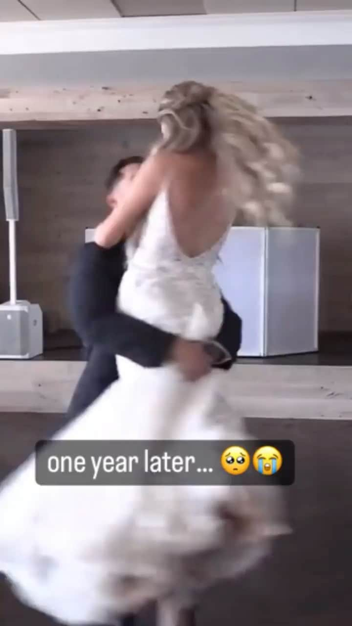 Wedding ?のインスタグラム：「Tag your love ❤️」