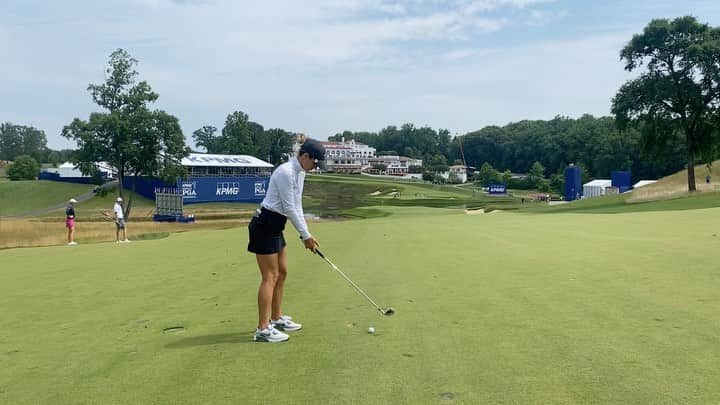 ジェイ・マリー・グリーンのインスタグラム：「Major prep for @kpmgwomenspga is done! Looking forward to this week, this place is fun and beautiful!! @ukginc @vaultinsurance @zerorestriction @yon_bons @trumpgolfjupiter」