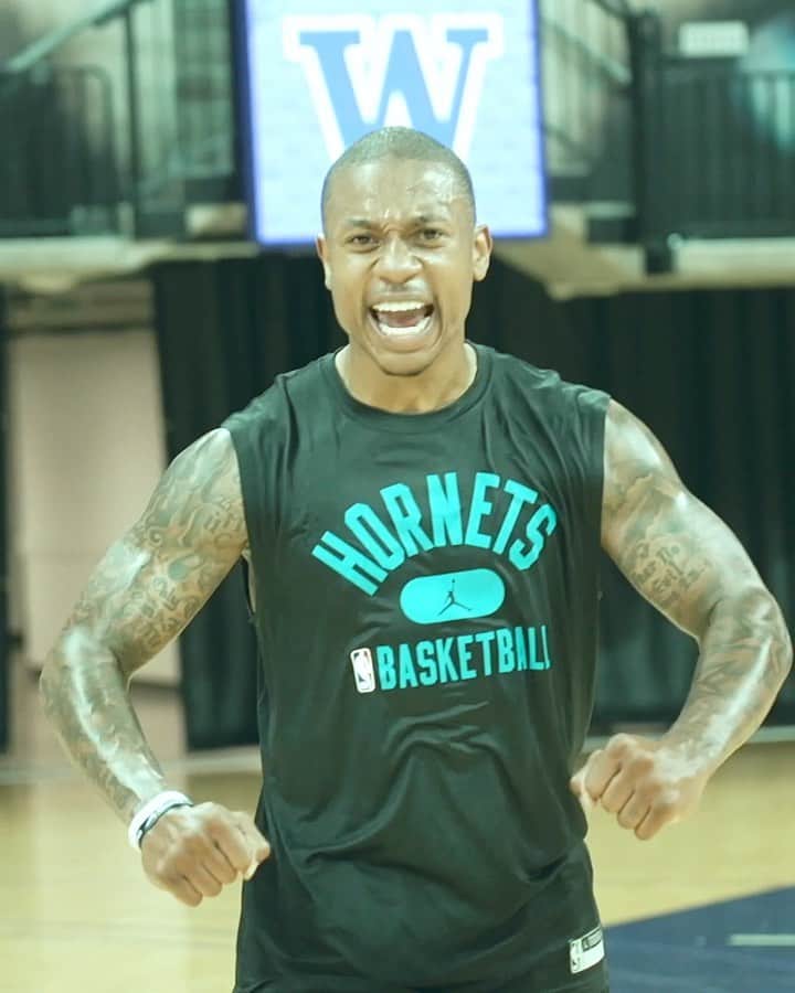 アイザイア・トーマスのインスタグラム：「Summers runs at the Dub are always a movie 🎥🍿  We just getting started …. #slowgrind   When you grind different you shine different / we on a different type of time , so it’s gone always be a time difference 🏁」
