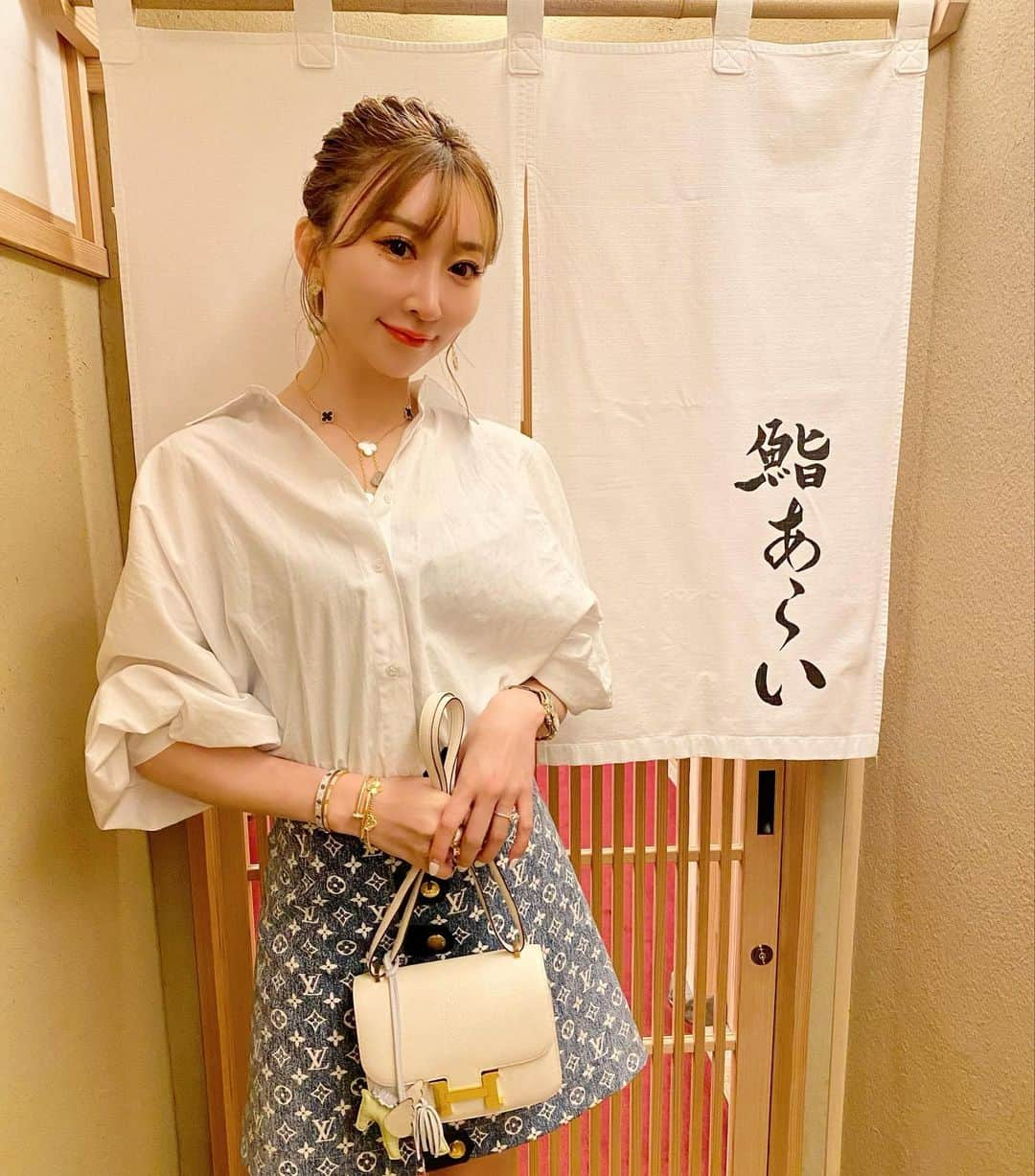 JUNKO（飯田順子）のインスタグラム：「#鮨あらい さん ・ 毎回感動する美味しさ🥰 また次の予約が楽しみです🌈 ・ ・」