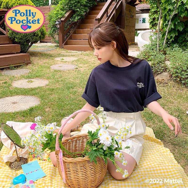 Chuuのインスタグラム：「𝟐𝟐 𝐒/𝐒 𝐂𝐡𝐮𝐮 × 𝐏𝐨𝐥𝐥𝐲 𝐏𝐨𝐜𝐤𝐞𝐭  Picnic Garden🌼  지금 바로 CHUU 사이트에서 만나보세요🌟  #chuu#츄#pollypocket#폴리포켓 #lovely_daily_look_chuu」