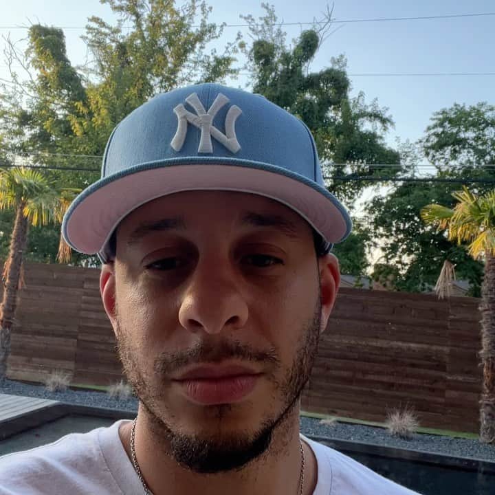 セス・カリーのインスタグラム：「I had help going pro. These rookies had help. 🏀 And if you’re looking for YOUR dream job, you can get help on ZipRecruiter. #NobodyWinsAlone #ZipRecruiterDraft」
