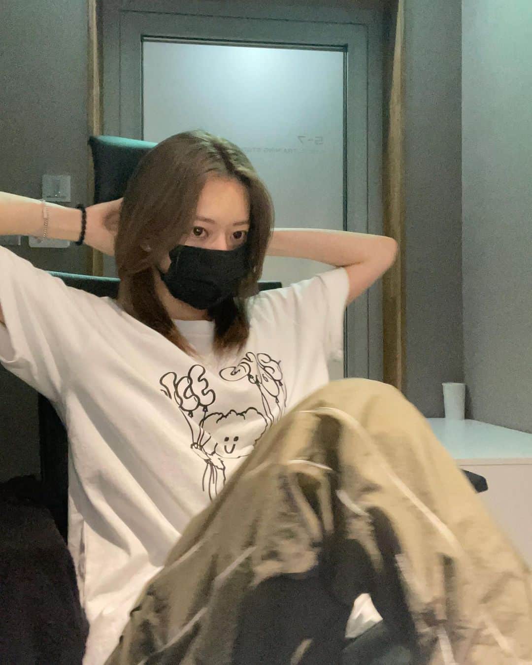 h3artbrak3rsのインスタグラム：「… #SAKURA #미야와키사쿠라 #사쿠라  #宮脇咲良 #咲良  #LE_SSERAFIM #르세라핌」