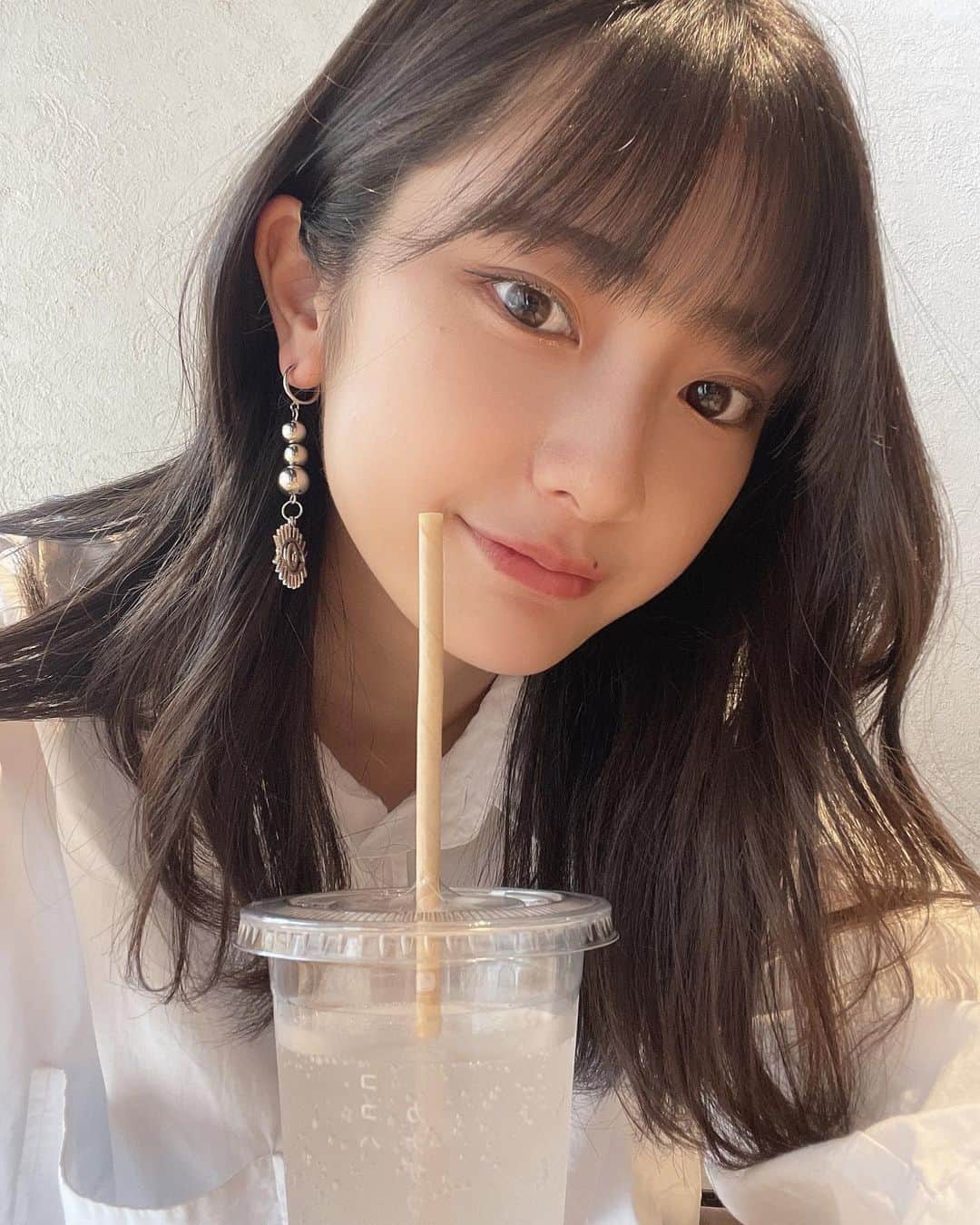 大西陽羽のインスタグラム：「巻き巻き！！ ・ ・ ・  #ヘアアレンジ  #巻き髪  #ミディアムヘア  #セミロング  #ミディアムヘアアレンジ  #ミディアム  #セミロングアレンジ  #清楚  #髪型アレンジ」