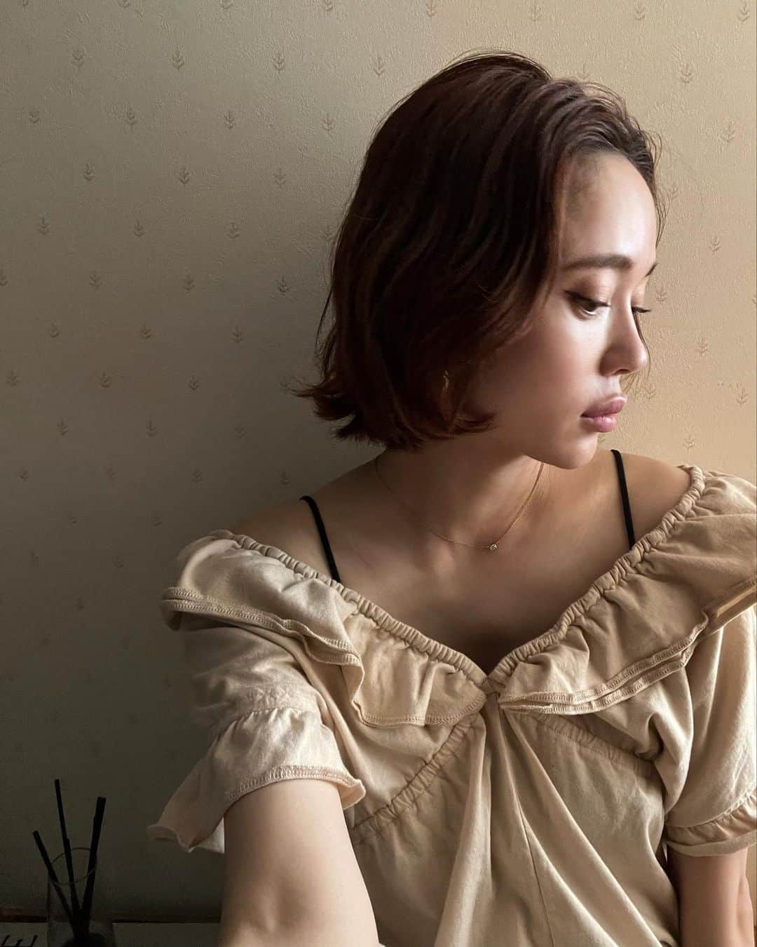 島居玲子のインスタグラム：「@holiday_pr  のロンパース。 肌触り柔らかくて着心地🫶🏻」