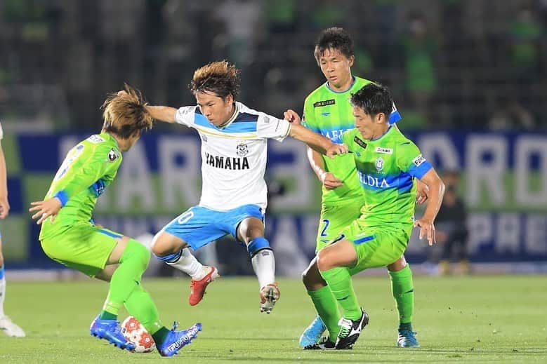 金子翔太さんのインスタグラム写真 - (金子翔太Instagram)「天皇杯3回戦湘南戦 祐樹君や怪我をしている選手達のためにも必ず勝ちたい試合でした。  #俺達は大津祐樹を待っている  @jubiloiwata.official」6月23日 20時47分 - kanekoshota30