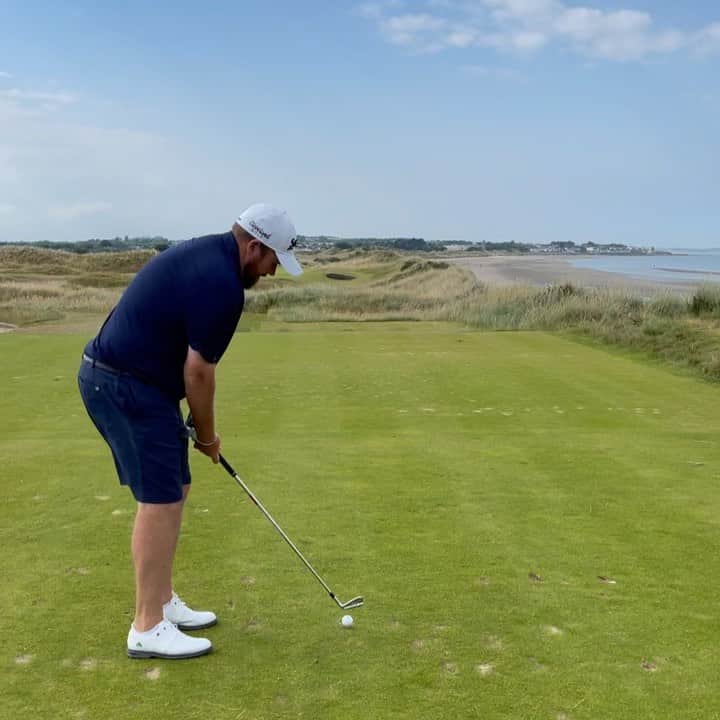 シェーン・ローリーのインスタグラム：「Back at one of my favourite places… @portmarnockgolfclub」