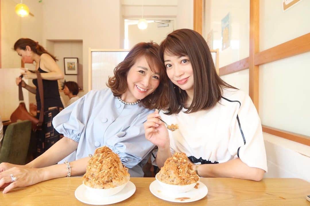 Mai Wakimizuさんのインスタグラム写真 - (Mai WakimizuInstagram)「皆が食べてるのを見て行きたかったこはく。今年初カキ氷は、黒蜜きなこにわらび餅が入った"氷わらび"♡lunchの後だったのでキッズサイズにしてみたけどフルで全然イケた。笑 フットワークの軽すぎるjunちゃん&ataちゃんと♡また来週＼(^o^)／ #wakkingourmet#和菓子こはく#こはく#西宮」6月23日 21時27分 - wakkin__m