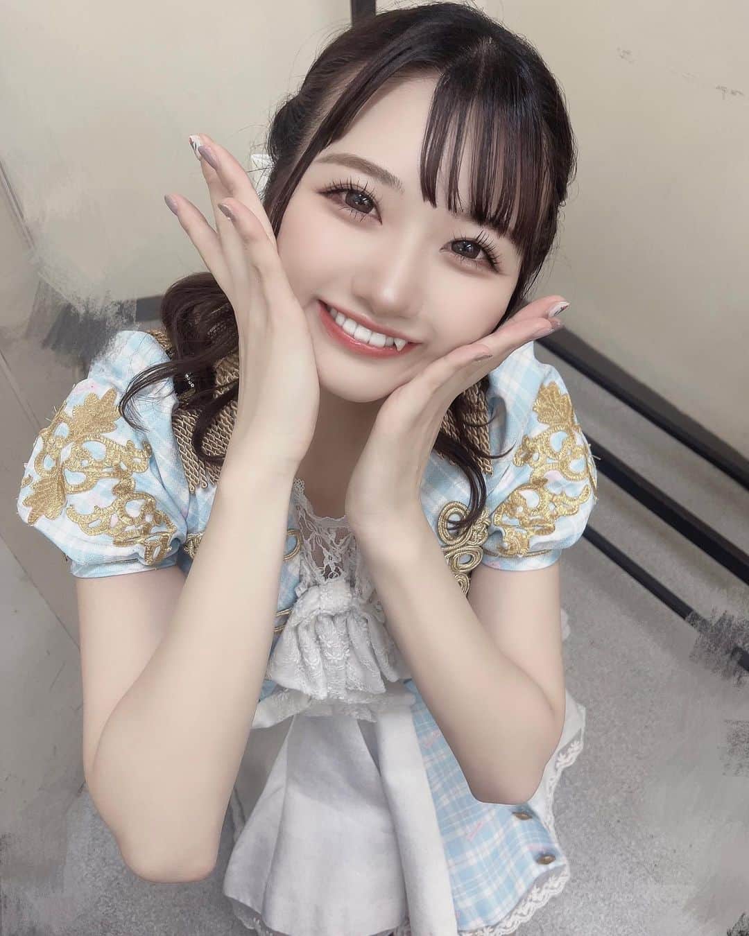 夢実あすかさんのインスタグラム写真 - (夢実あすかInstagram)「ライブ後ぱやぱやあすか☁ ．  ．  ．  ．  ．  #自撮り界隈#自撮り女子#自撮り#アイドル#地下アイドル #地下アイドル好きな人と繋がりたい#アイドル衣装#今日のコーデ#ハーフアップ#リボン#プリーツスカート#夏コーデ#アイドル前髪#アイドルメイク#八重歯#笑顔#패션#좋아요 #셀카#code#japaneseidol#japanesegirl#instagood#instafashion#instalike#selfie#smile#followforfollowback」6月23日 23時19分 - asukadayou213