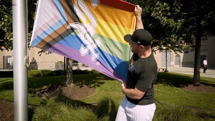 シカゴ・ホワイトソックスのインスタグラム：「Love is love. 🏳️‍🌈」