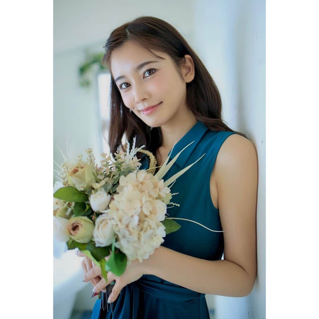 江藤菜摘のインスタグラム：「. 30歳になりました。 素敵な大人の女性になれる様、日々自分磨きをしていこうと思います。 30代は、今までのお仕事はもちろん、お芝居などのお仕事も幅広くできるように頑張ります🌸  1992年6月24日に私を産んでくれたお母さんに感謝の日です☺️💓 . . #誕生日  #お母さんありがとう」