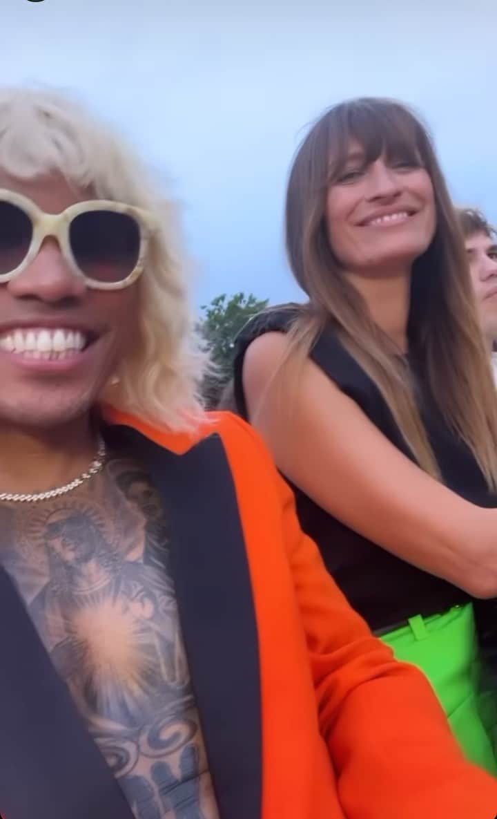 カロリーヌ・ド・メグレのインスタグラム：「@anderson._paak 💘 Rarely have I been so fangirling next to anyone 🔥🔥🔥 @amiparis #AndersonPaak」