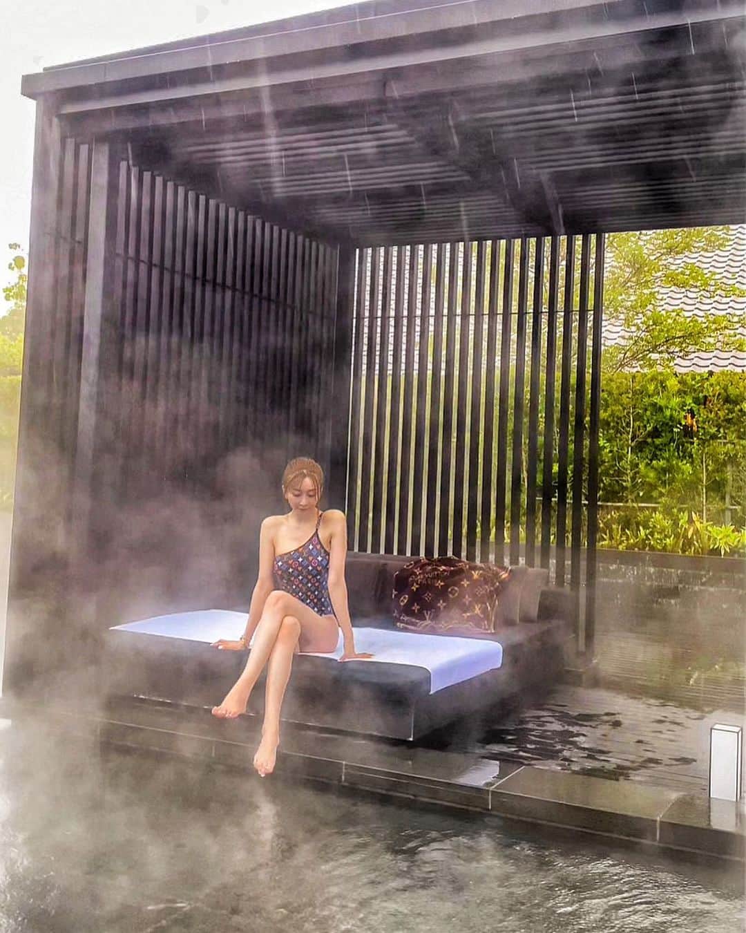 JUNKO（飯田順子）のインスタグラム：「📍 @amanemu_resort  ・ ・ ☔️の中でも 全然平気だった🤭 ・ むしろ気持ちよかった❤︎ ・ ・」