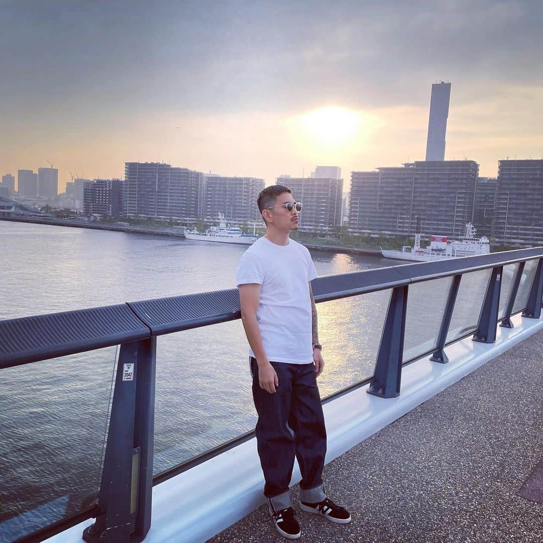 のインスタグラム：「- - 何事もシンプルがいい、シンプルでいい。 The answer is inside of me - #井岡一翔」