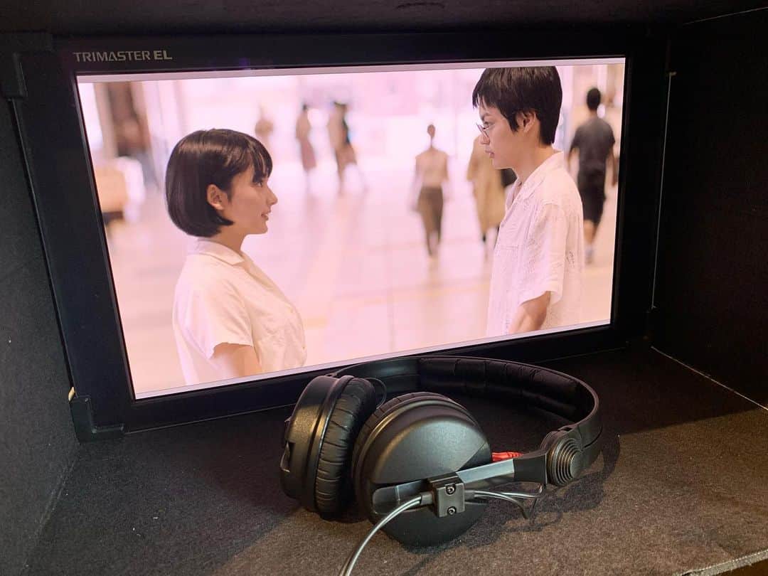 平祐奈のインスタグラム：「💙💚💛 映画『恋は光』 おふしょっと。  週末はぜひ劇場へ。。。🫶  暑い日が続いてますが お気をつけて下さいね🌱  #恋は光 #岡山」