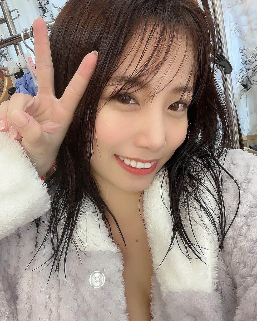 乙陽葵のインスタグラム：「濡れ✌️」