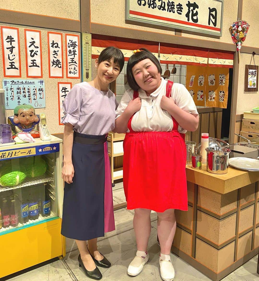 のインスタグラム：「. 先週の、私のお母ちゃん✌️  エエやろー✌️ めっちゃ美人やろー✌️ 羨ましいやろー✌️  #高橋靖子 姉さん」