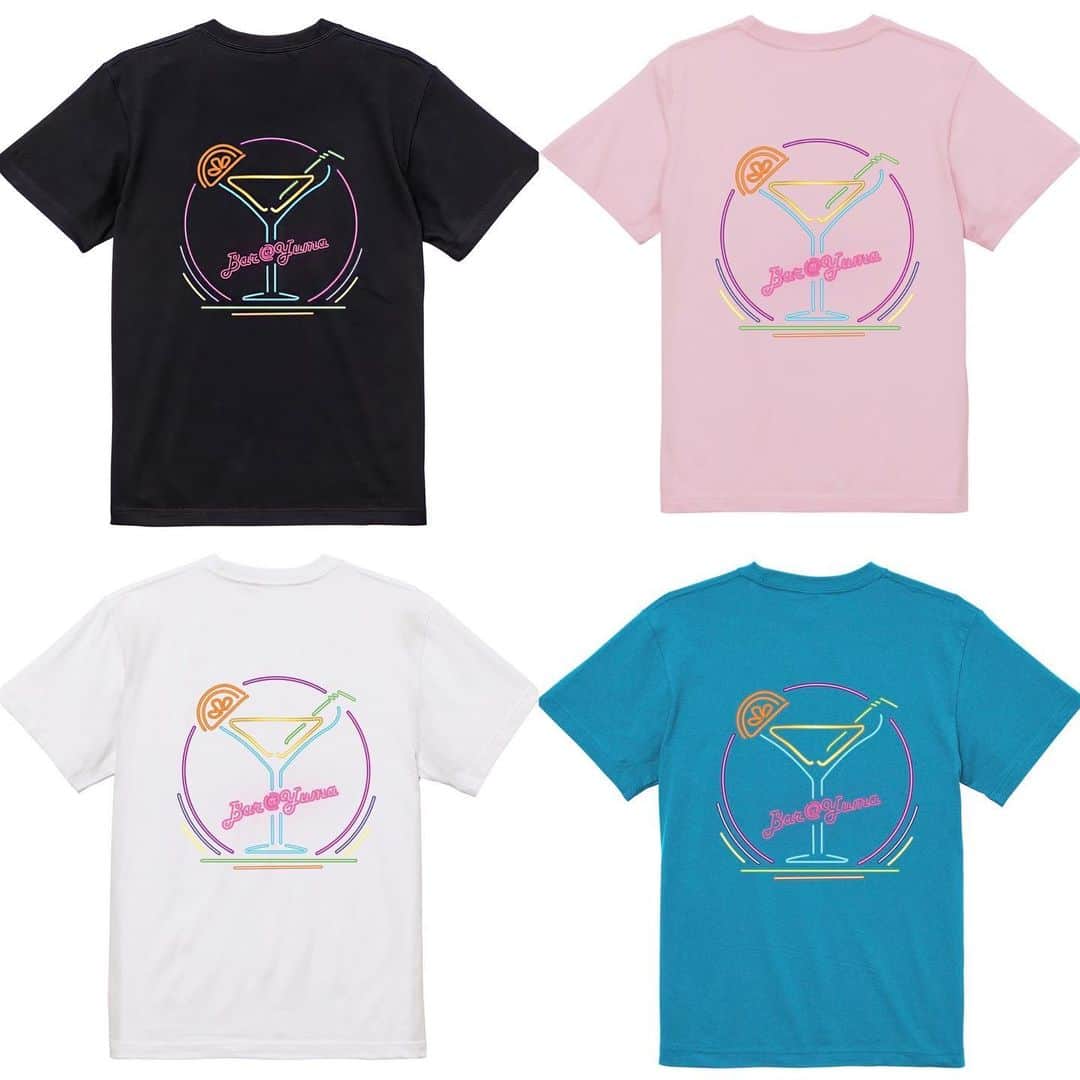 吉川友真のインスタグラム：「【お知らせ】 この度、3月の生誕イベントの際に制作したオリジナルTシャツが好評につきグッズ化される事となりました！  お色は事前のアンケートで人気だった黒、白、ピンクに、 僕のおすすめカラーのターコイズを加えた4色展開！  更に胸にはBar@Yumaのロゴをワンポイント新たにプラスしました！ 前回は手書きでしたが今回パソコンでデザインするにあたり、こんなにIllustrator使ったの大学生ぶりです笑  是非お揃いで着ましょうね〜  ⭐︎吉川友真デザイン『オリジナルTシャツ "Bar@Yuma"』⭐︎  価格：¥3,500 税込 送料込みの金額になります。  サイズ：M,L,XLの3サイズ  販売期間：6月24日～7月15日までの期間になります。 発送：販売期間終了後発注して納品され次第お送りします。  ※完全受注生産になりますので、サイズと色の間違いにご注意ください。 間違って注文されても変更できない場合がございますのでご了承ください。 またTシャツの在庫状況により 商品の仕様が変更する場合がありますのでご了承下さい。  ご注文はこちらから👇  https://twintail.base.shop  Twitterにもリンク貼ってあります！ 皆が何色選ぶか気になるな〜🥰」