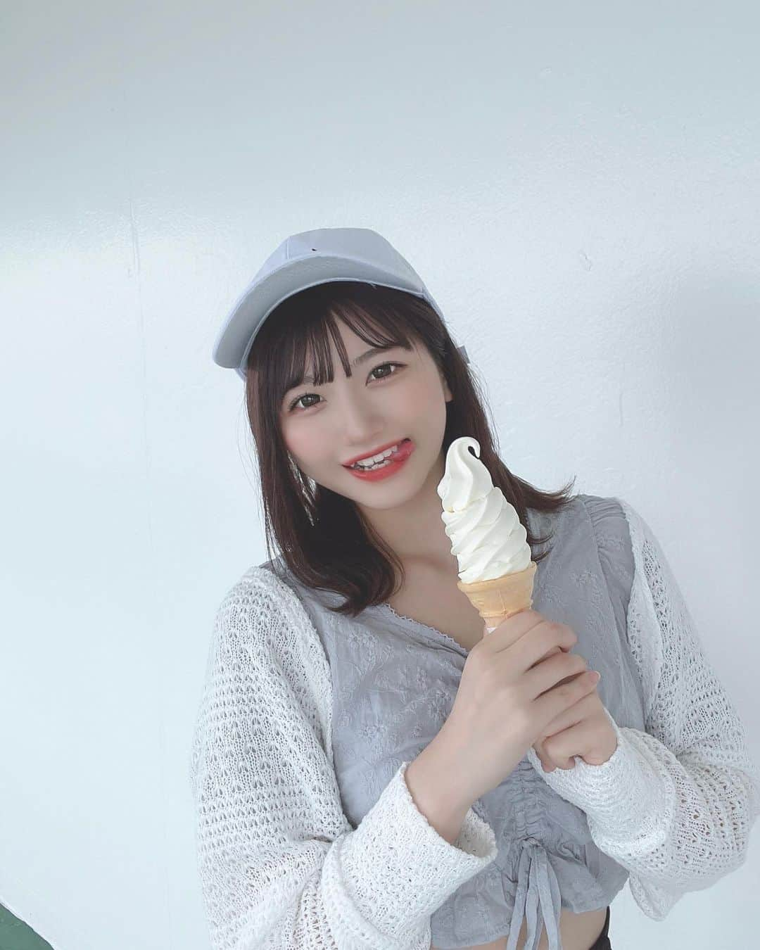 夢実あすかさんのインスタグラム写真 - (夢実あすかInstagram)「ソフトクリームおおきかった( ˊᵕˋ )🍦 ♡ ．  ．  ．  ． #ソフトクリーム#夏#夏コーデ #夏服コーデ#キャップ女子#キャップコーデ #ラフコーデ#ナチュラルメイク#お出かけ#自撮り#自撮り女子#自撮り界隈#アイドル#今日のコーデ#インスタ映え #패션#좋아요 #셀카#selfie#japaneseidol#japanesegirl#instagood#instalike#ootd#dailylook#followforfollowback#code#makeup」6月24日 21時38分 - asukadayou213