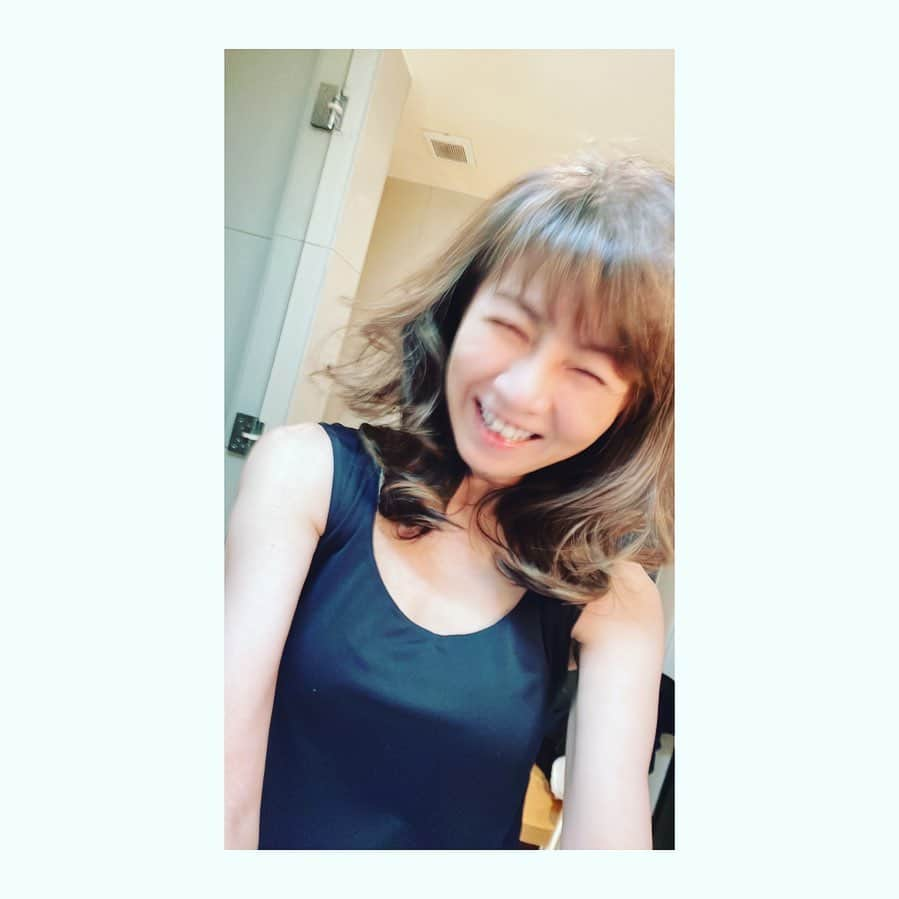 永井美奈子のインスタグラム：「🎂 57歳になりました アラ還って言うらしいです🤔 まぁ 堂々と歳をとっていきましょう！」