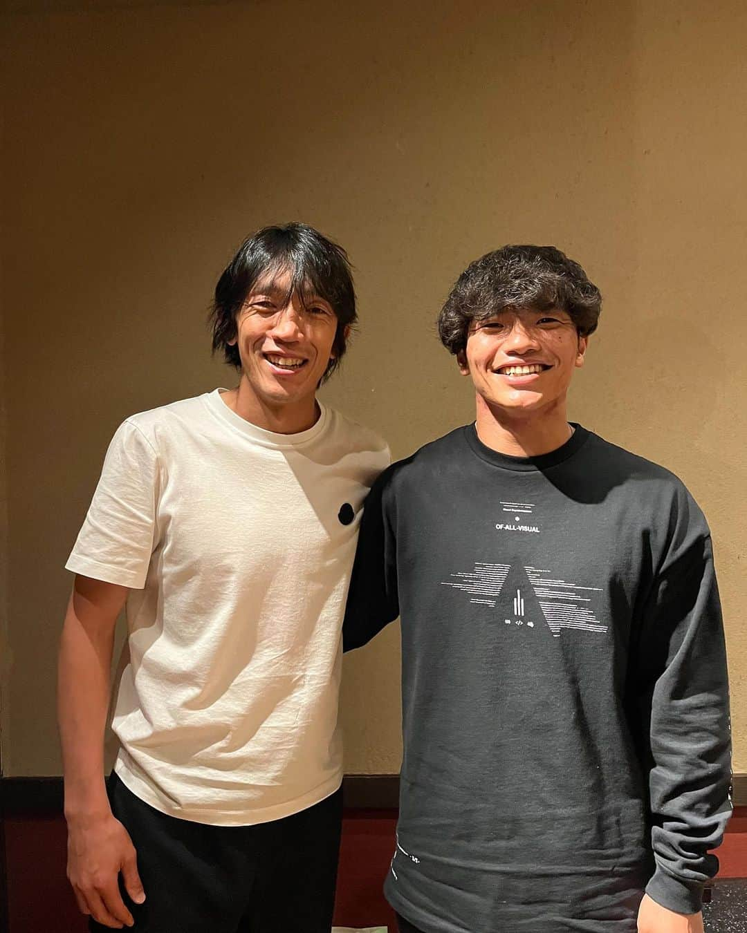 旗手怜央さんのインスタグラム写真 - (旗手怜央Instagram)「I met Shunsuke Nakamura-san during my holidays✌️  Thank you for all the stories you shared with me!  ありがとうございました😊  #25 #41 #celtic」6月25日 2時18分 - reo__1121