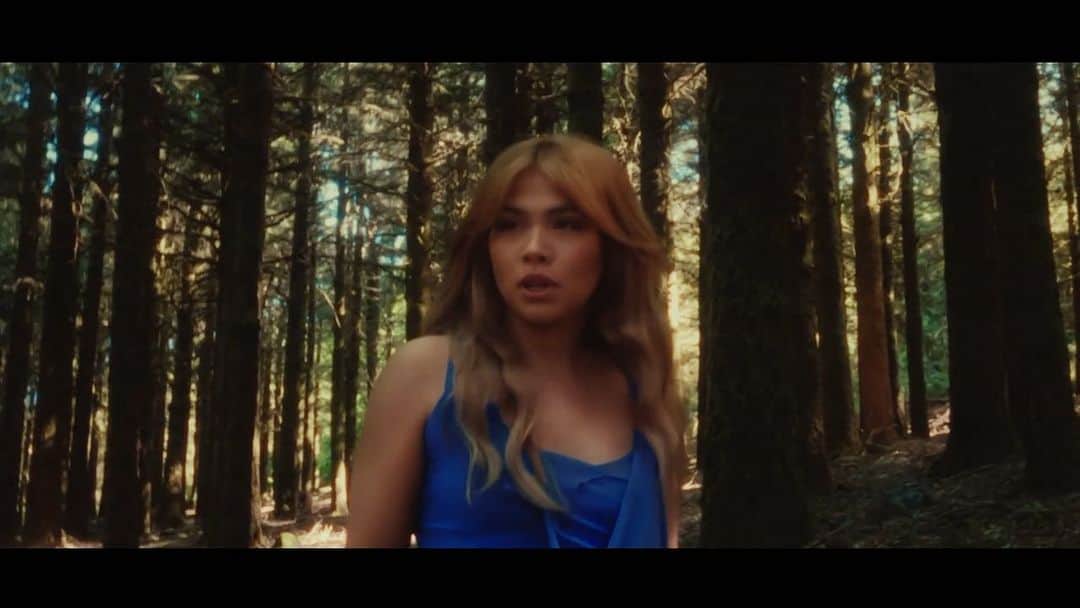 ヘイリー・キヨコのインスタグラム：「Deep in the Woods is that feeling you've known someone forever. That your entire being is haunted by their presence wherever you go. It's that instantaneous moment of knowing you are willing to do anything to be with the one you love. I hope you love track 7 from Panorama. Out now ❤️  Shout out to my incredible team who I wrote and produced this record with @chloegeorgeya @msnikkiflores @popcanpat @kill.dave @theonlydanja  Engineered by: @damienpagelewis  Mixed by: @robkinelski  Mastered by: @tatsuyasato」