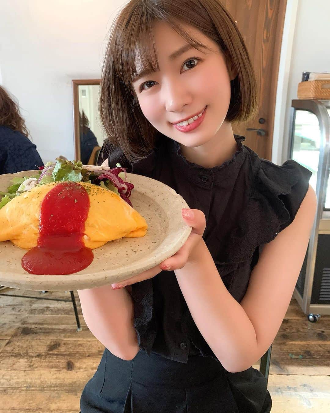 石岡真衣のグルメインスタ