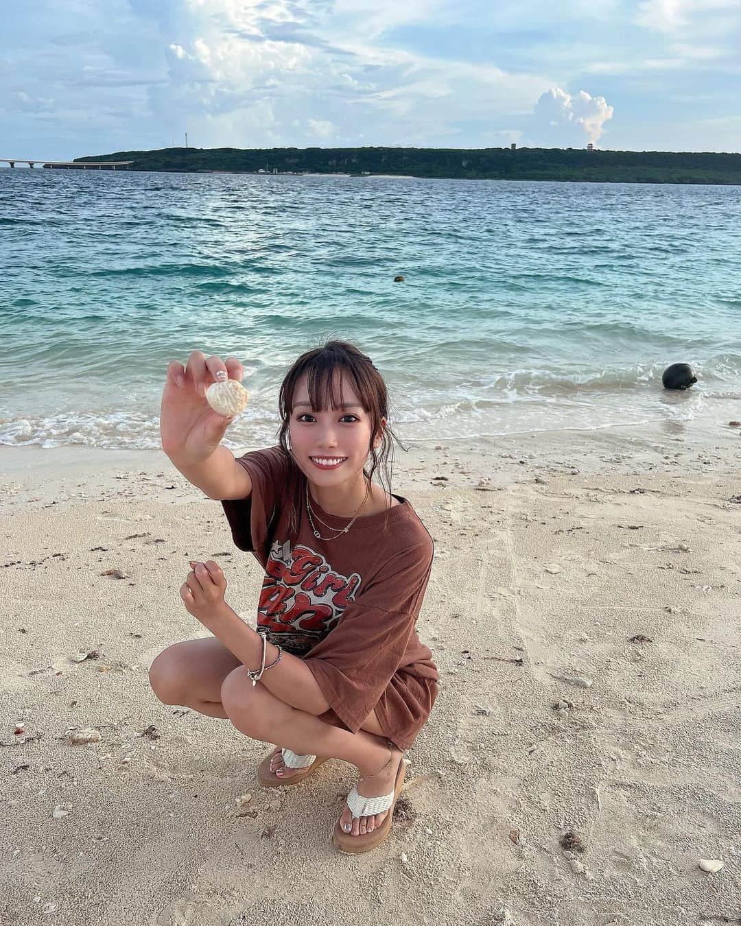 岡島彩花のインスタグラム：「またすぐ沖縄行きたい🤭🌺🌊」