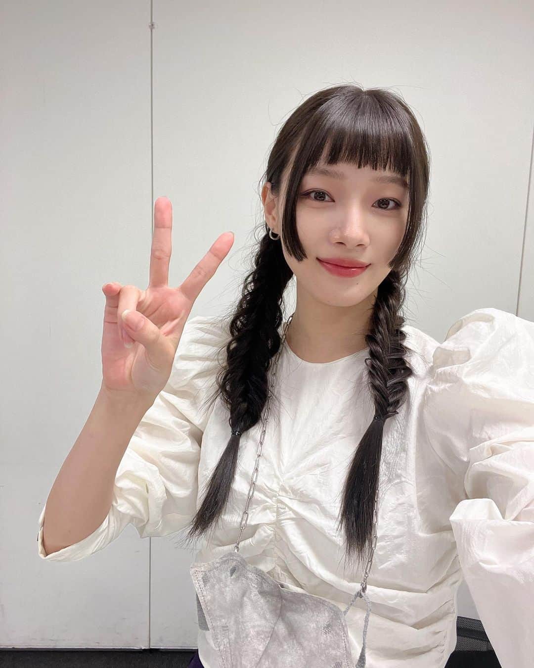 のインスタグラム：「@tabisalad 旅サラダ生放送、YouTube ありがとうございました🫶🏻  ふぃっしゅぼーんついん🤍」