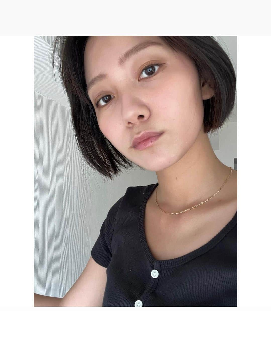 工藤綾乃のインスタグラム：「今日はびっくりするくらい暑いですね 夏バテお気をつけて素敵な土曜日を❤️🤍」