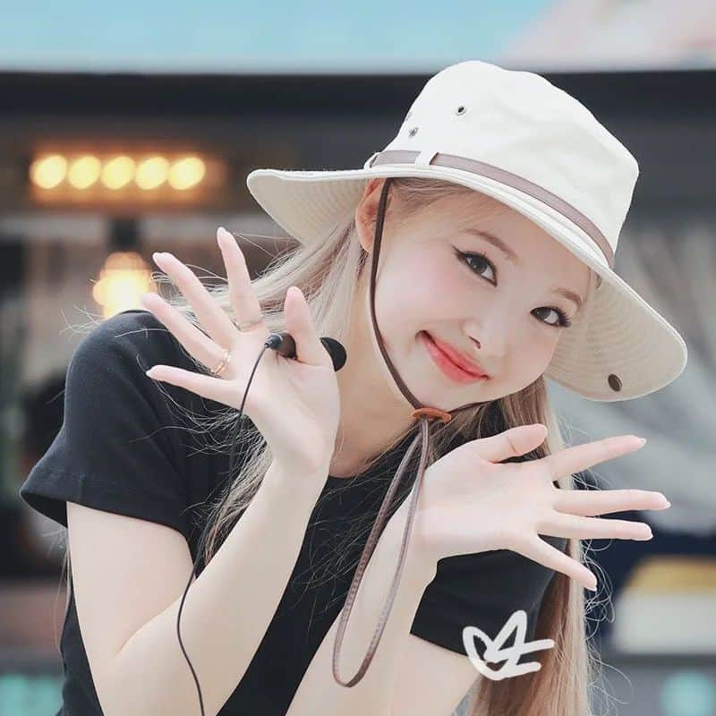 ナヨンのインスタグラム：「♪ © Heartlipped ↬#Nayeon #TWICE #나연 #트와이스 ♡」