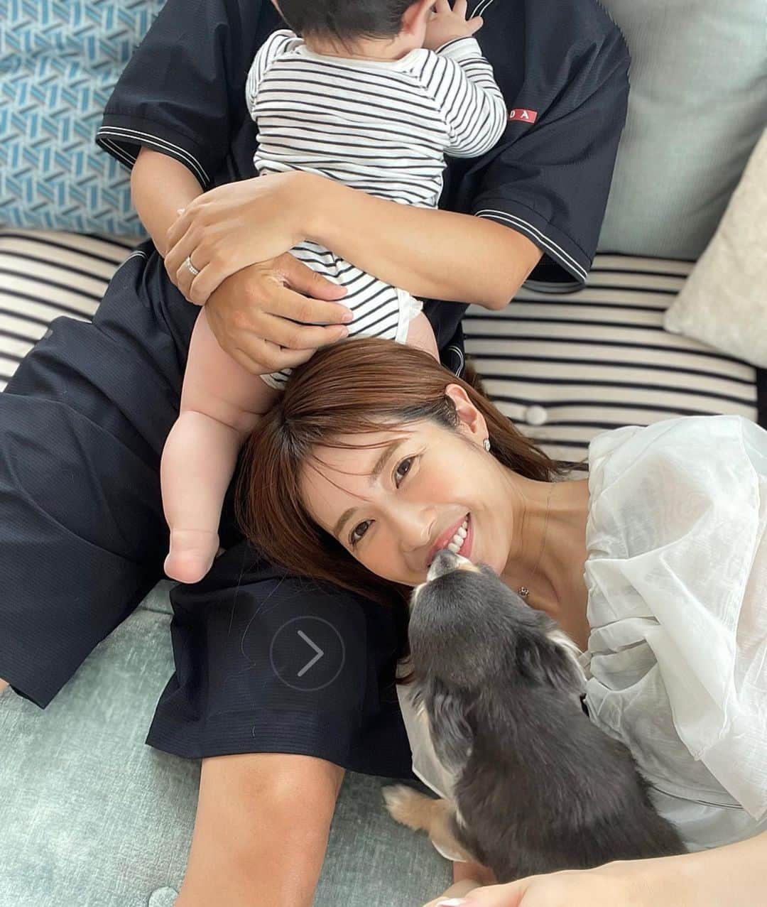 のインスタグラム：「今日はみんなに会えて最高の土曜日✨  ファンの子から誕生日プレゼントで🎁DVDをもらい、自宅で見たのですが大号泣です。本当にありがとう😭 (やってくれるよね🥹♡)  そして、お忙しいなか 会いに来てくれたみなさん、 インスタライブを見てくれたみなさんも 本当にありがとうございました🥲🥲🥲🥲🙏🙏🙏  インスタライブは @babiesrus_jp のアカウントでも見れるのでぜひ✨ 産後の身体の戻し方や身体の仕組みをお話ししてます🤰  素敵なイベントに参加させていただけて光栄でした！ @babiesrus_jp さん @inujirushi.official さん もありがとうございました〜☺️🤍🤍  #プレママ　#ベビスタグラム #育児日記　#9ヶ月 #ファミリーフレンドリー」