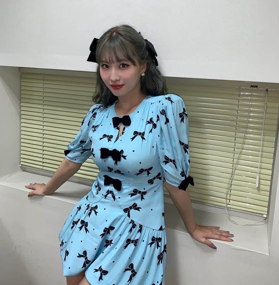 もものインスタグラム：「오늘은 놀토랑 전참시 하는 날🍿🍿🍿❤︎」
